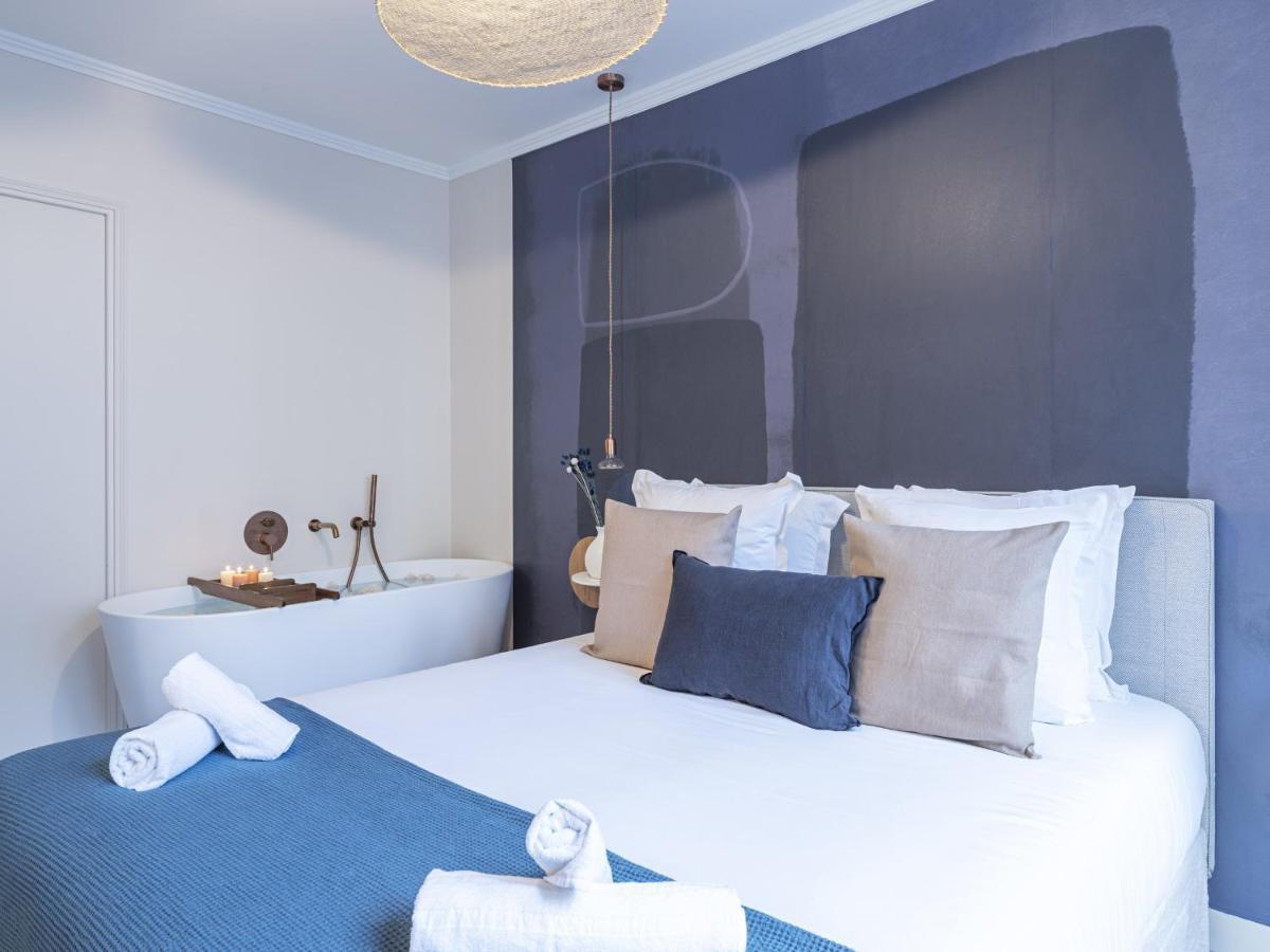The Blue Suite On Champs Elysees Avenue Paris Eksteriør billede