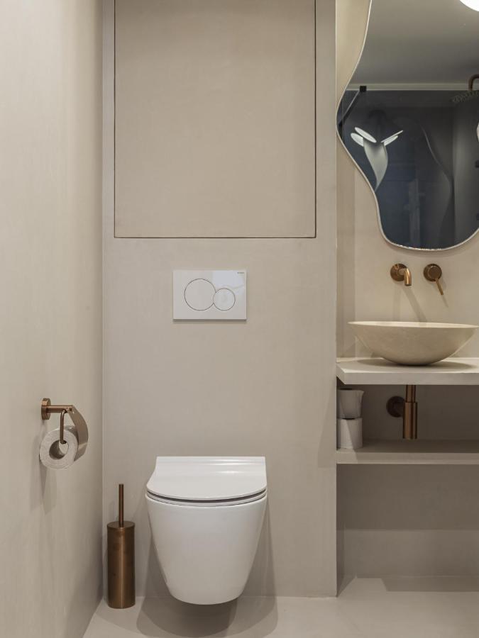 The Blue Suite On Champs Elysees Avenue Paris Eksteriør billede