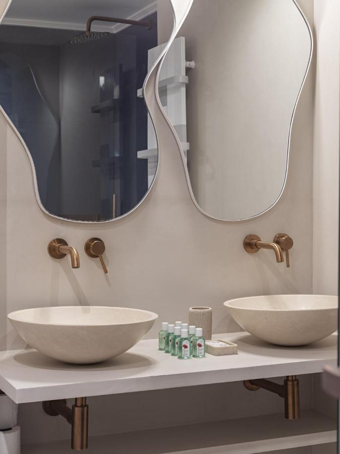 The Blue Suite On Champs Elysees Avenue Paris Eksteriør billede