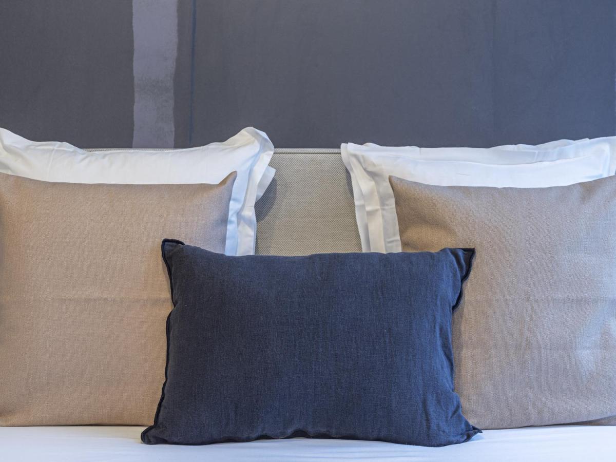 The Blue Suite On Champs Elysees Avenue Paris Eksteriør billede