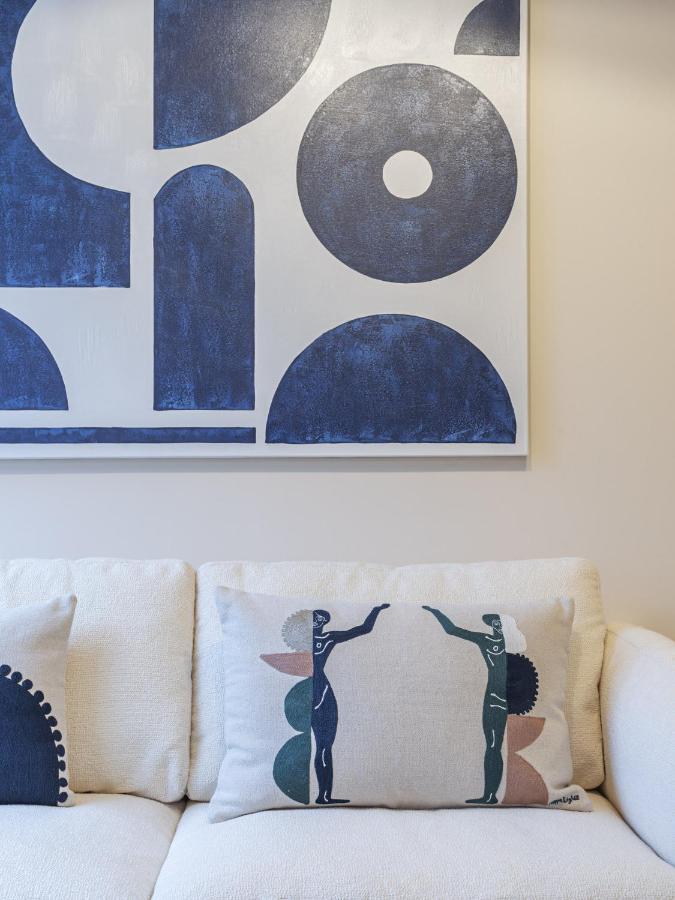 The Blue Suite On Champs Elysees Avenue Paris Eksteriør billede